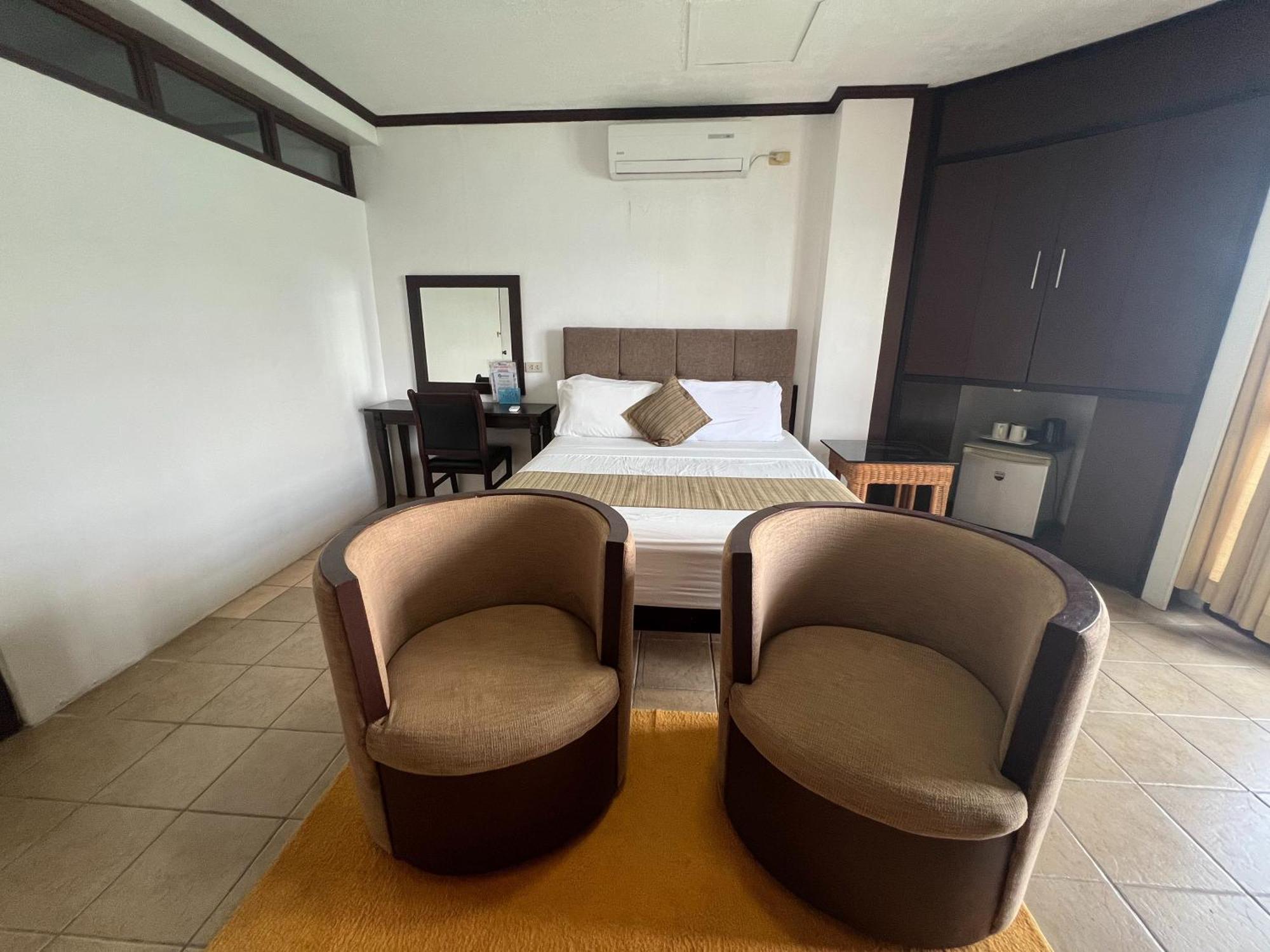 אולונגפו Subiza Beach Resort מראה חיצוני תמונה