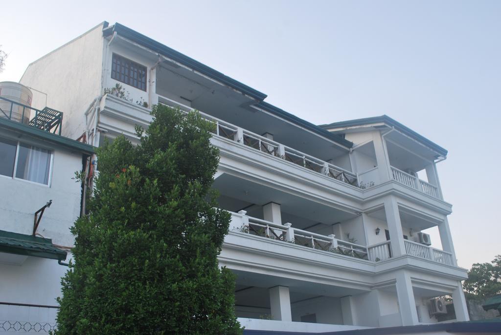 אולונגפו Subiza Beach Resort מראה חיצוני תמונה